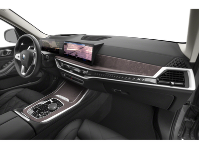 2026 BMW X7 M60i M60i