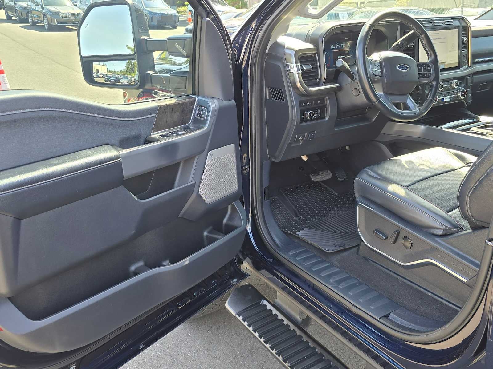 2024 Ford Super Duty F-250 Pickup LARIAT