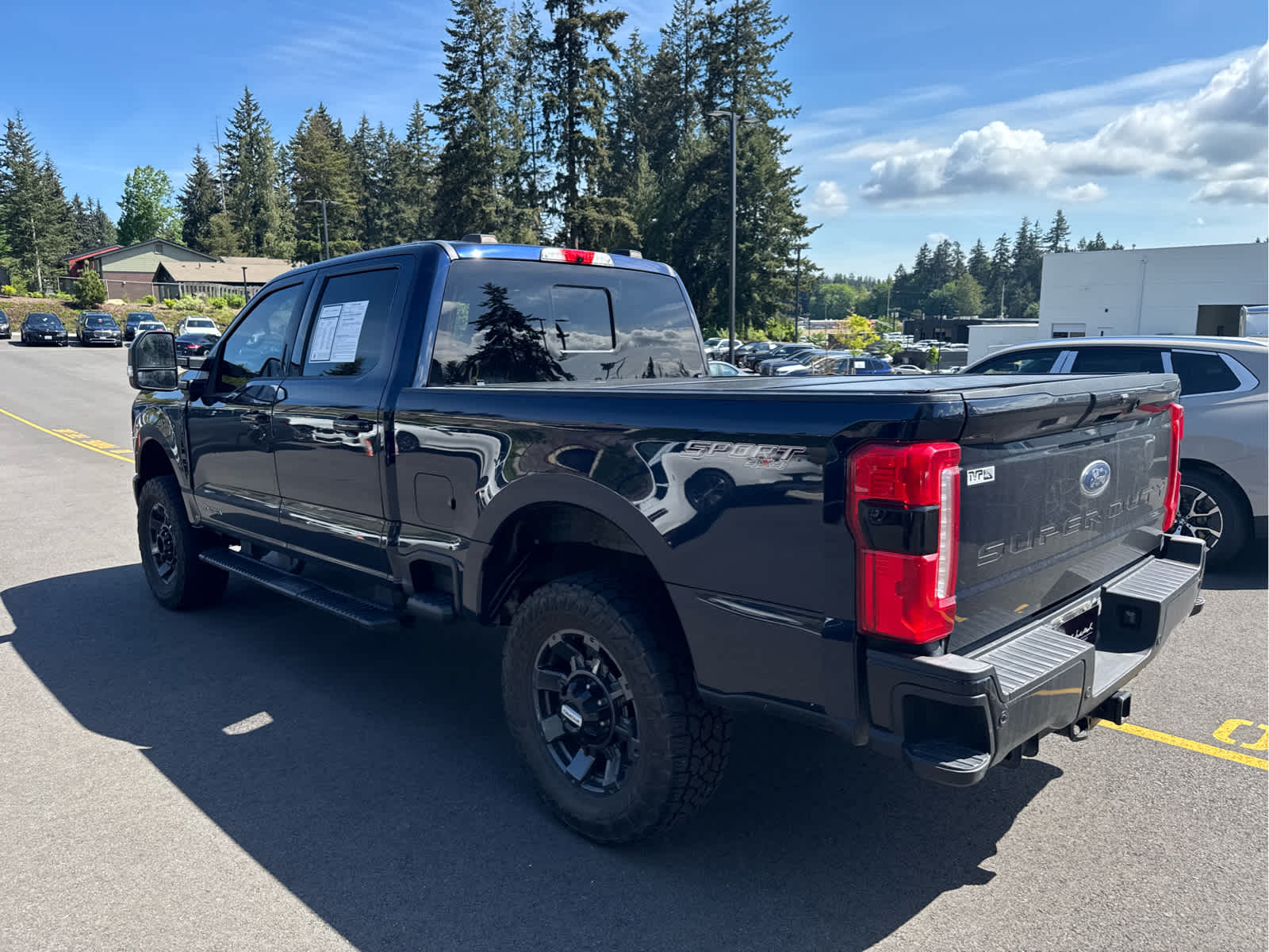 2024 Ford Super Duty F-250 Pickup LARIAT