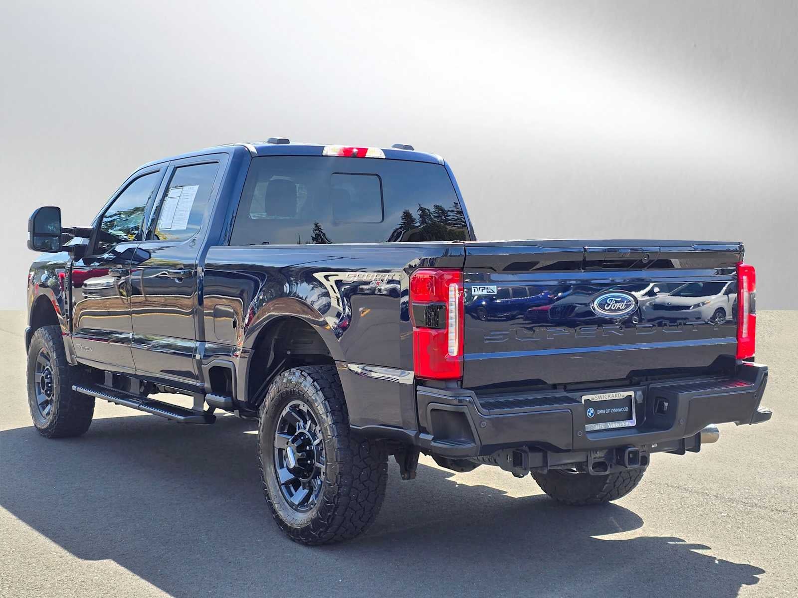 2024 Ford Super Duty F-250 Pickup LARIAT
