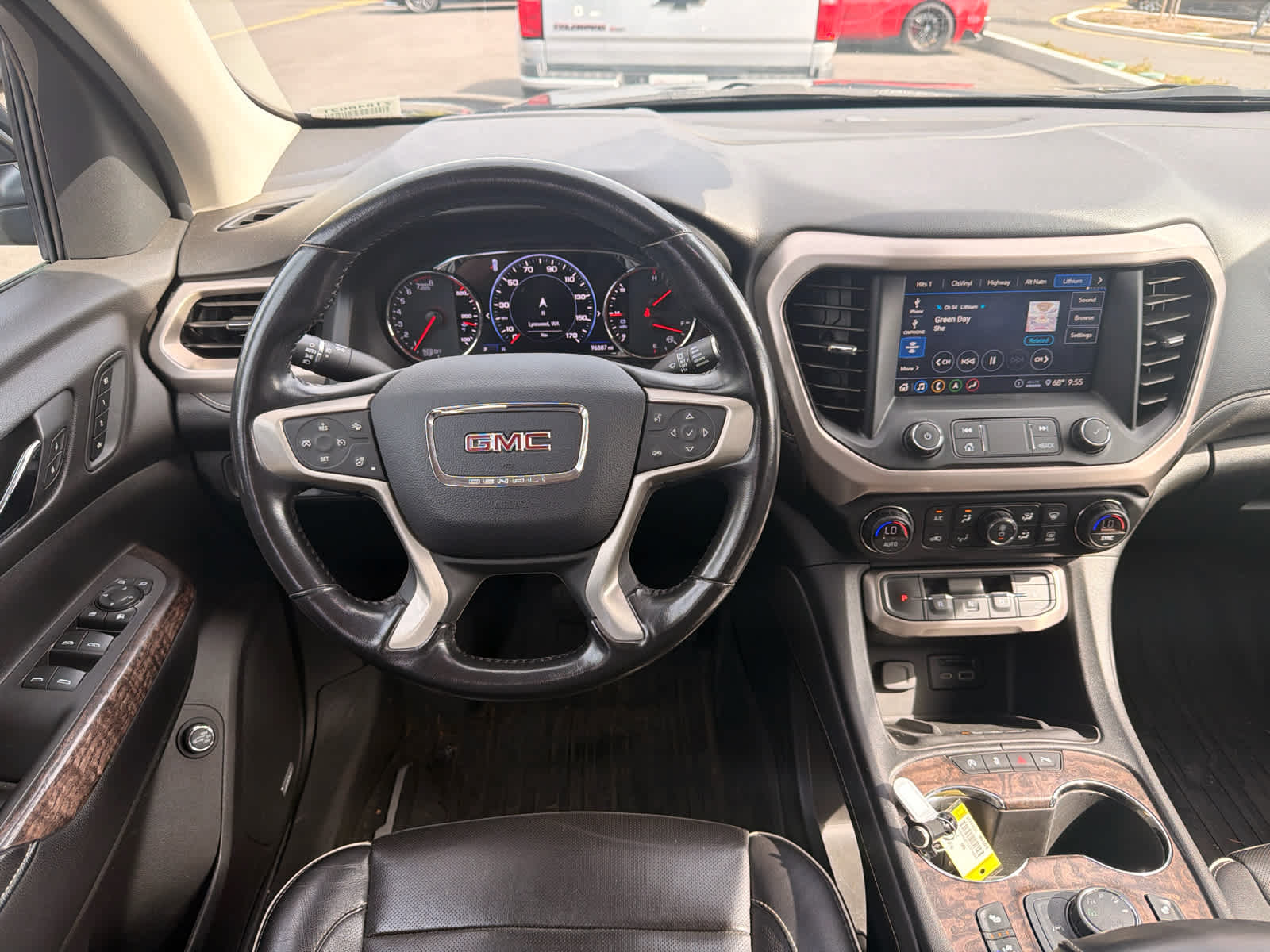 2020 GMC Acadia Denali