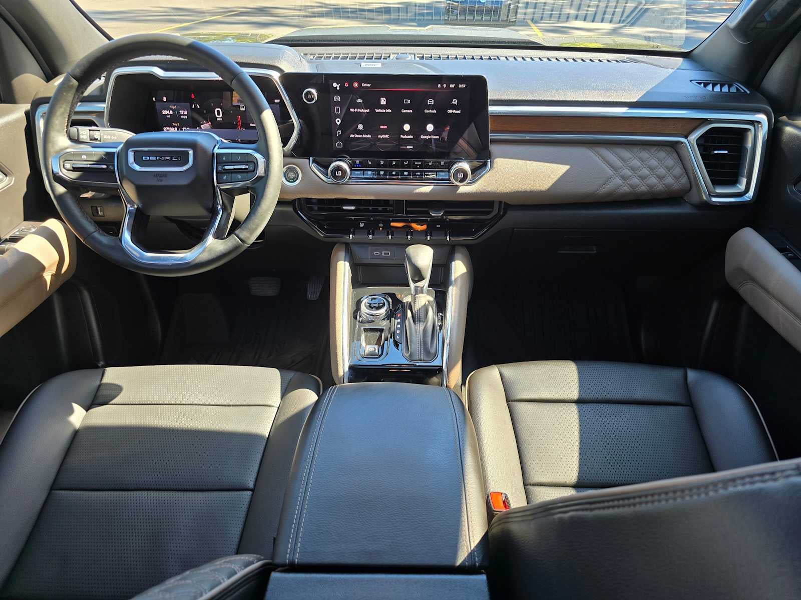 2023 GMC Canyon 4WD Denali