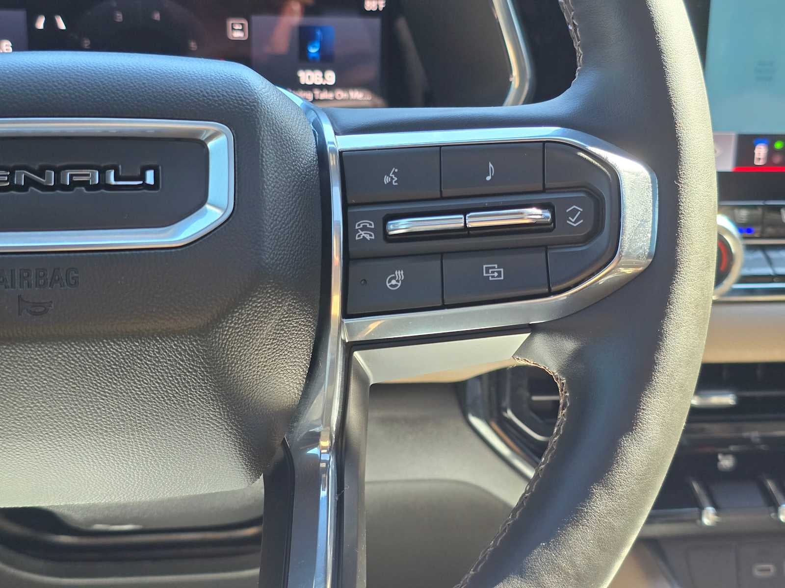 2023 GMC Canyon 4WD Denali