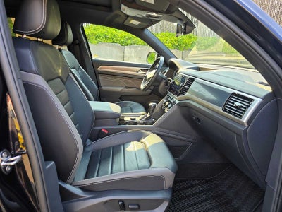 2023 Volkswagen Atlas Cross Sport 3.6L V6 SEL Premium R-Line