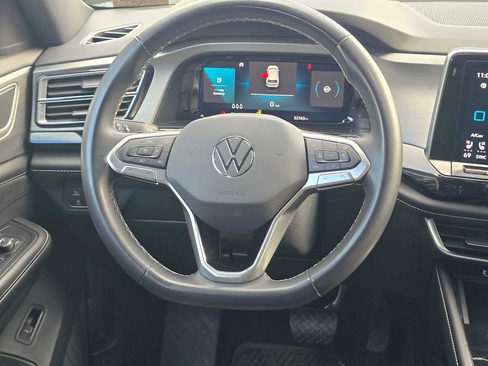 2024 Volkswagen Atlas Cross Sport 2.0T SE w/Technology
