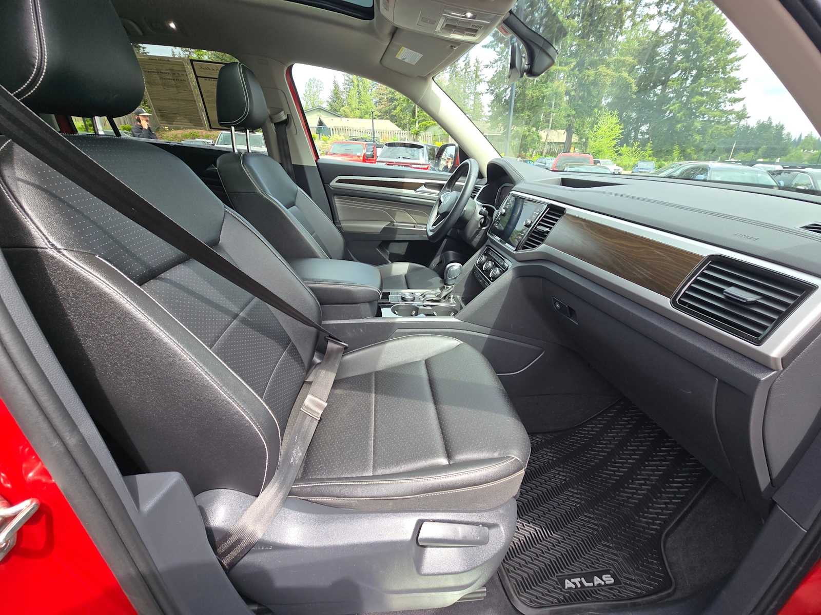 2023 Volkswagen Atlas 3.6L V6 SE w/Technology