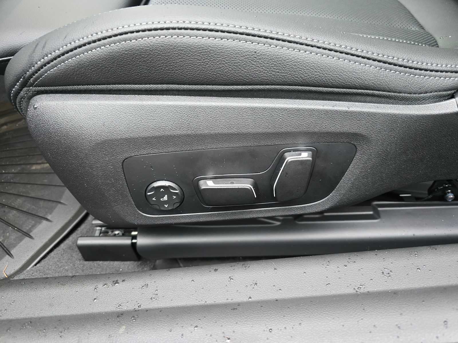 2026 BMW 2 Series 230i xDrive