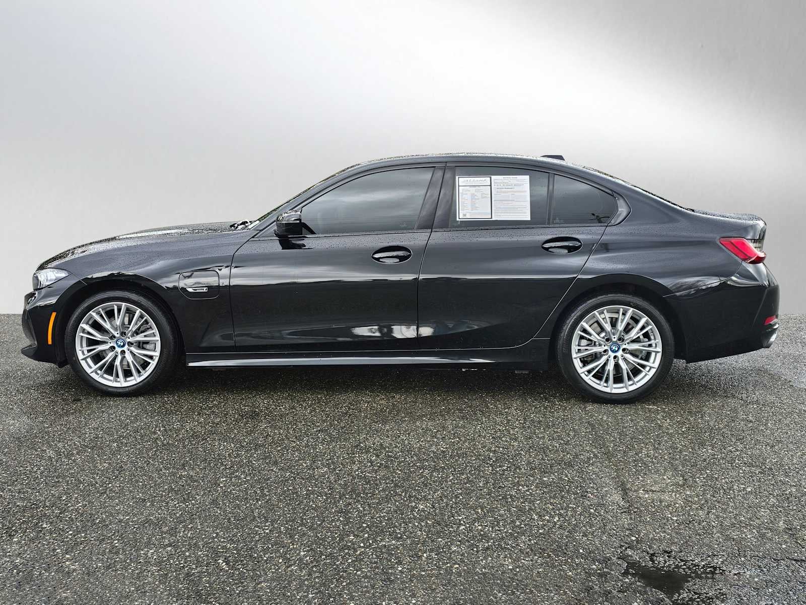 2023 BMW 330e 330e