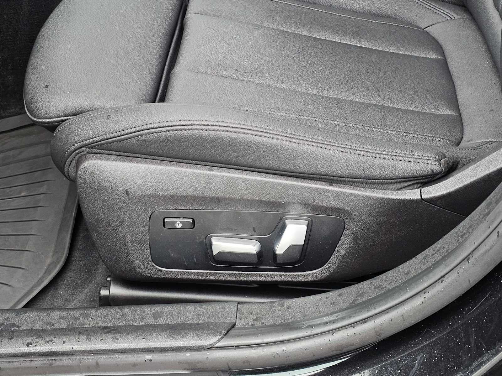 2020 BMW 330i xDrive 330i xDrive