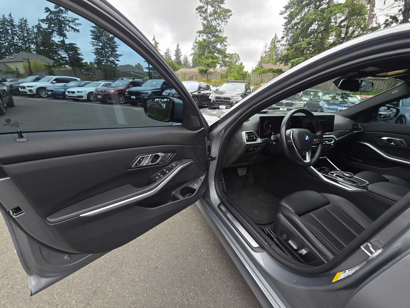 2023 BMW 3 Series 330i