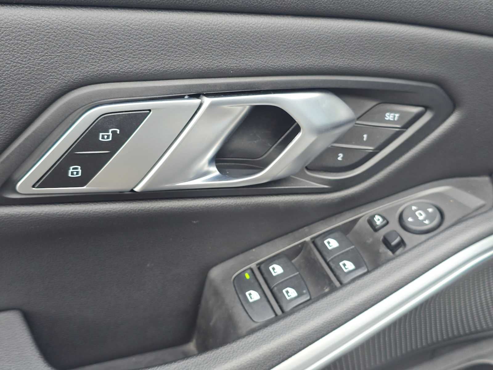 2023 BMW 3 Series 330i