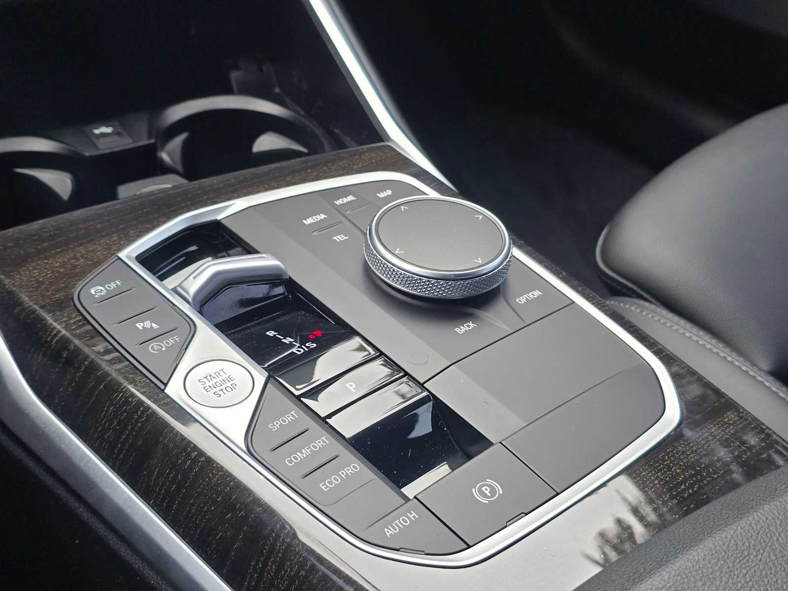 2023 BMW 3 Series 330i