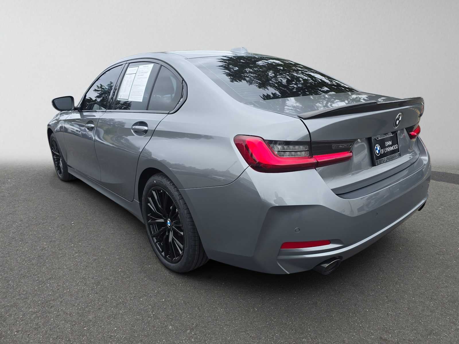 2023 BMW 3 Series 330i