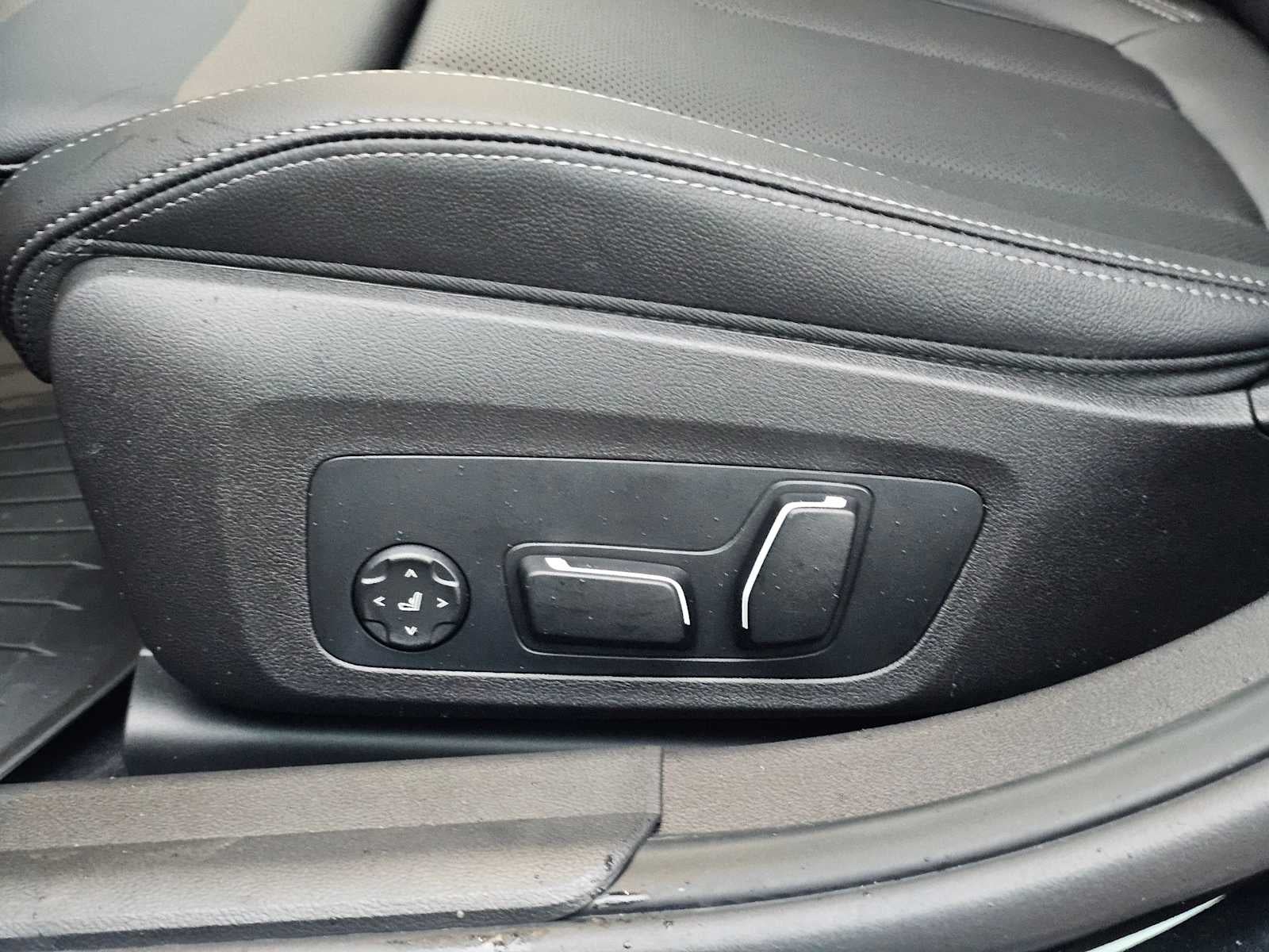 2026 BMW 3 Series 330i NA xDrive