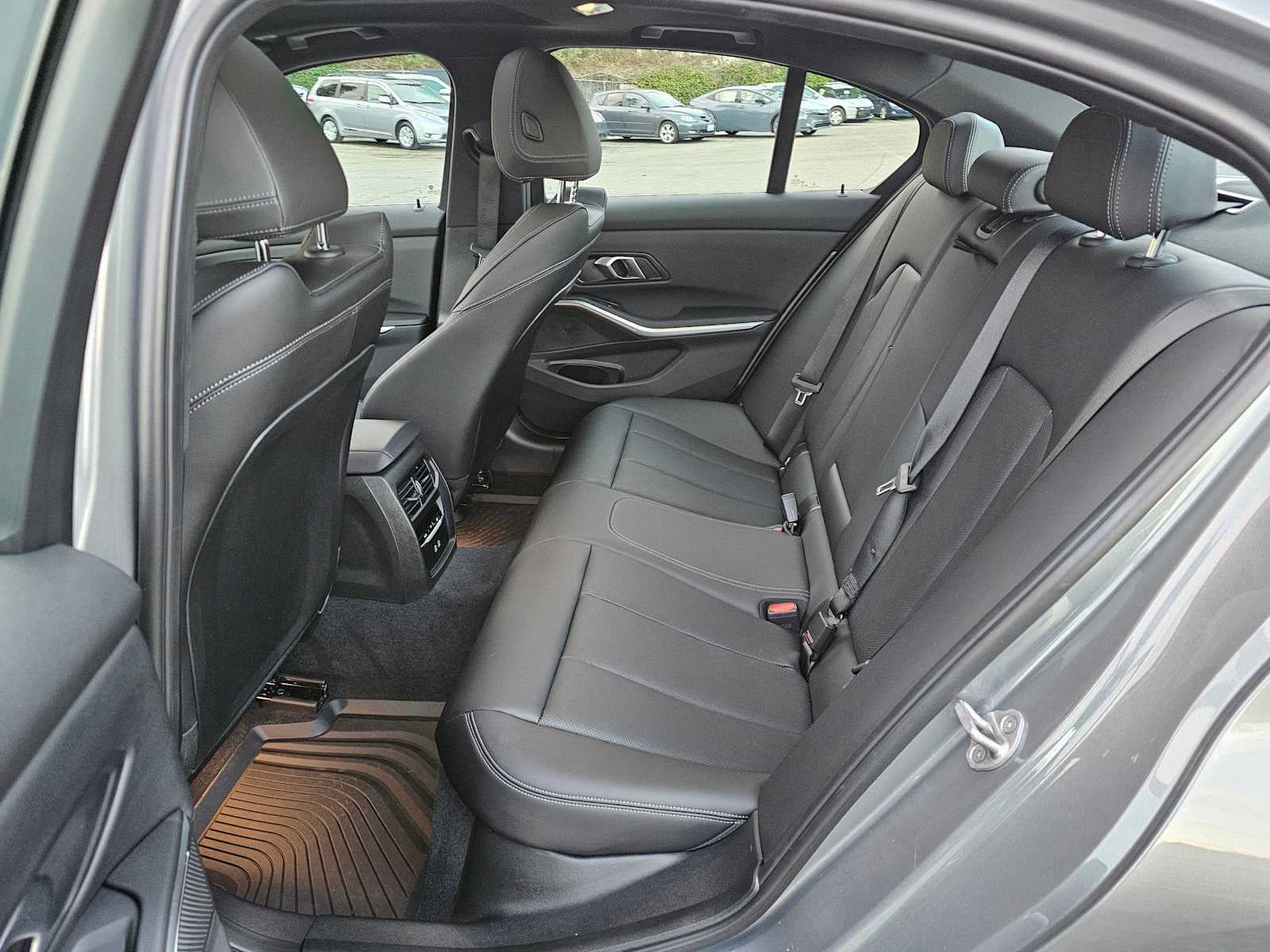 2024 BMW 3 Series 330i xDrive