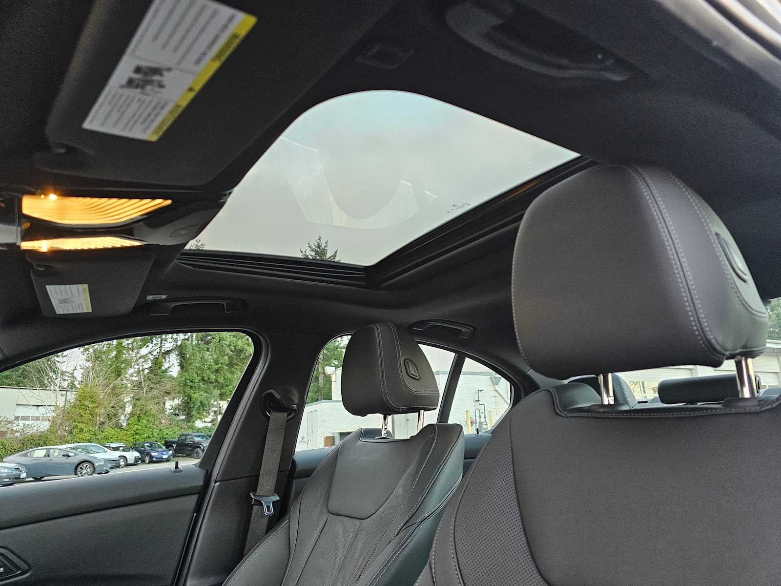 2024 BMW 3 Series 330i xDrive