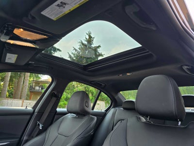 2023 BMW 3 Series 330i xDrive