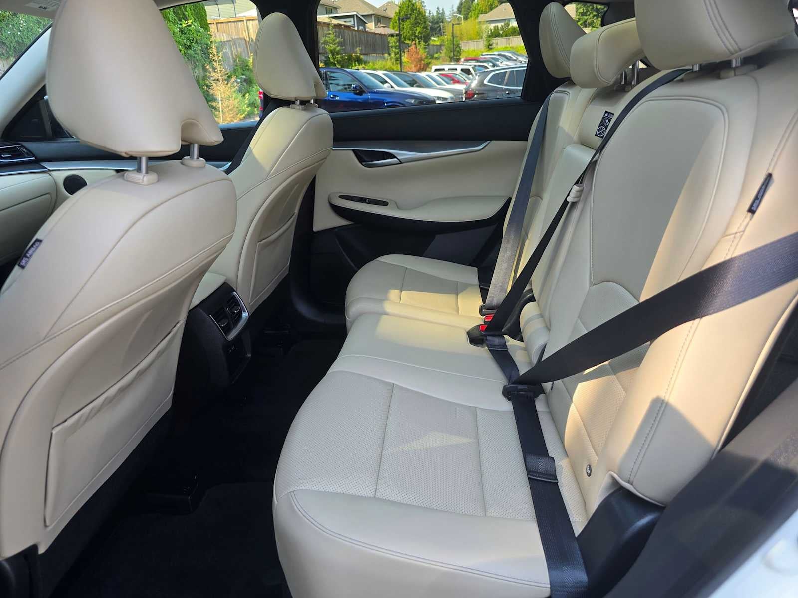 2022 INFINITI QX50 LUXE