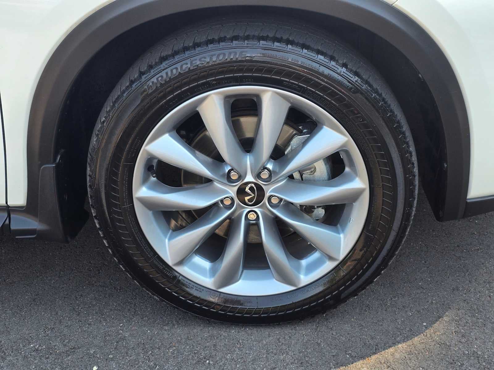 2022 INFINITI QX50 LUXE