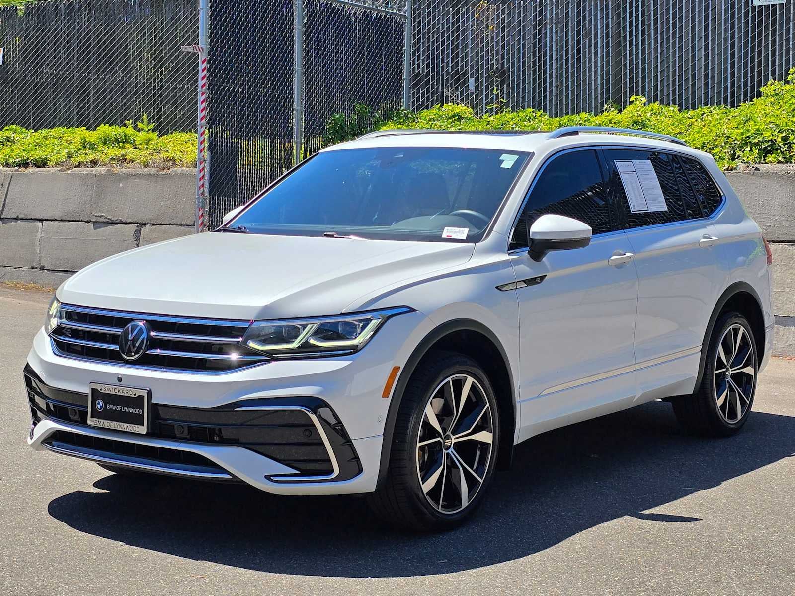 2024 Volkswagen Tiguan SEL R-Line