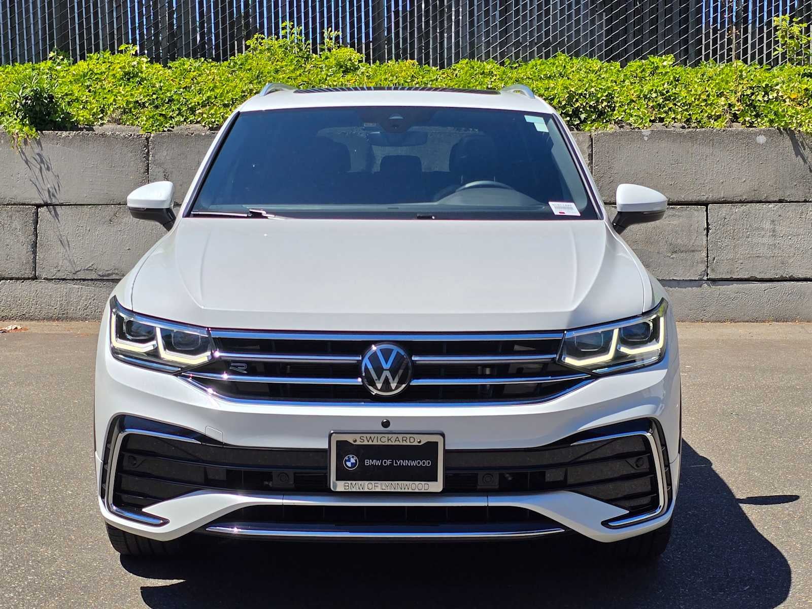 2024 Volkswagen Tiguan SEL R-Line