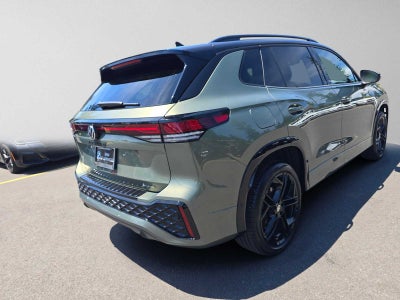 2025 Volkswagen Tiguan SE R-Line Black