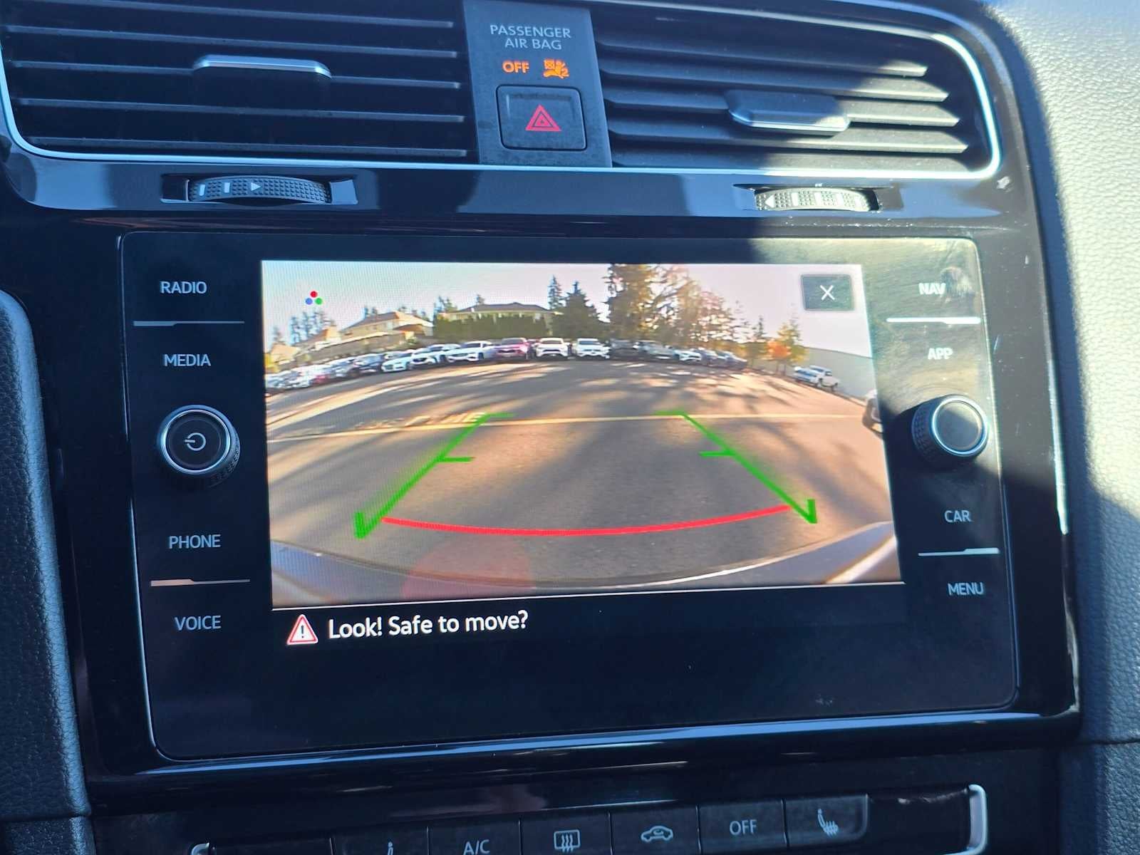 2021 Volkswagen Golf GTI SE