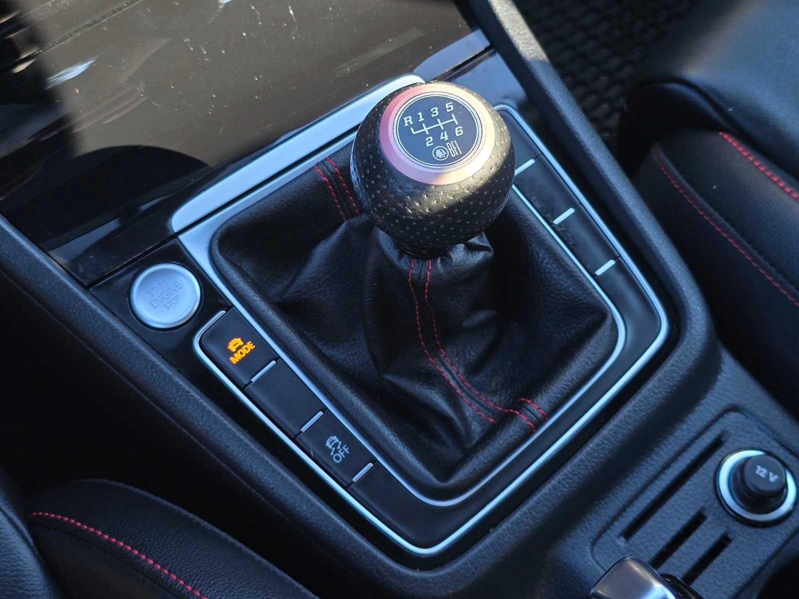 2021 Volkswagen Golf GTI SE