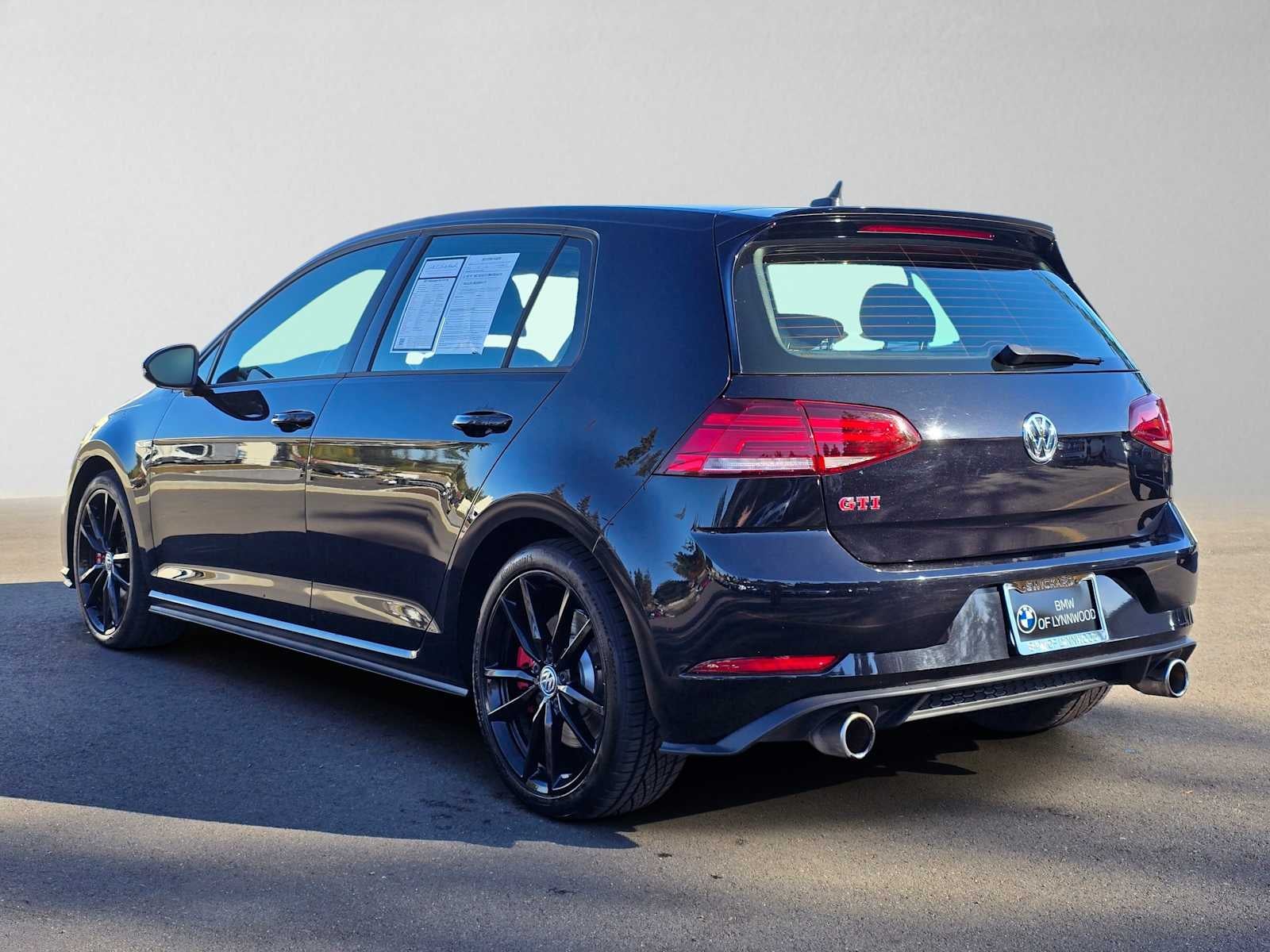 2021 Volkswagen Golf GTI SE