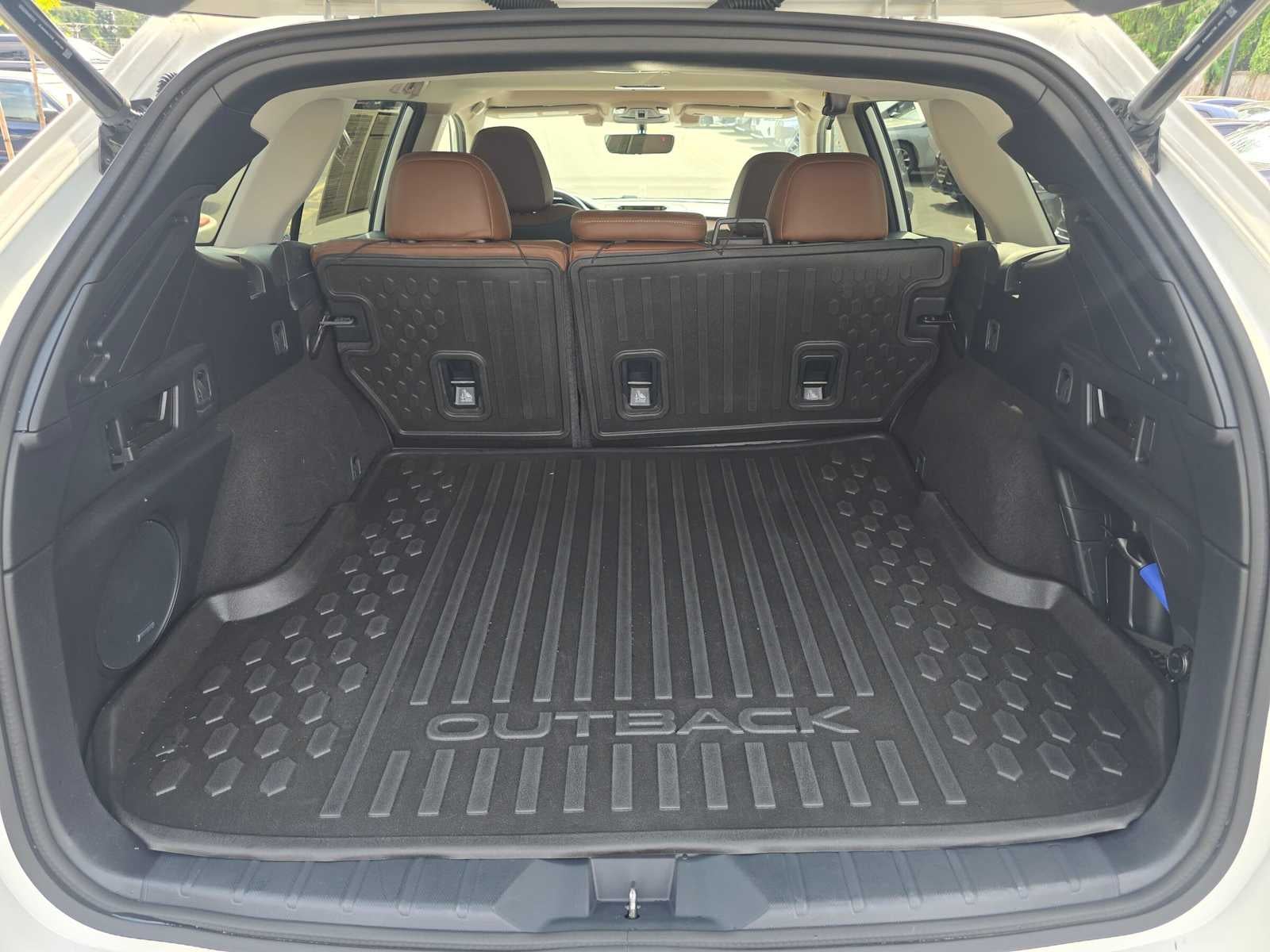 2022 Subaru Outback Touring XT