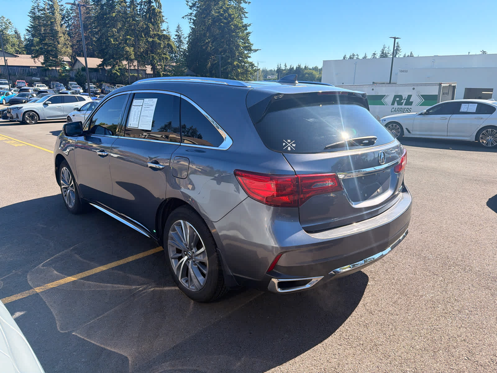 2018 Acura MDX w/Technology/Entertainment Pkg