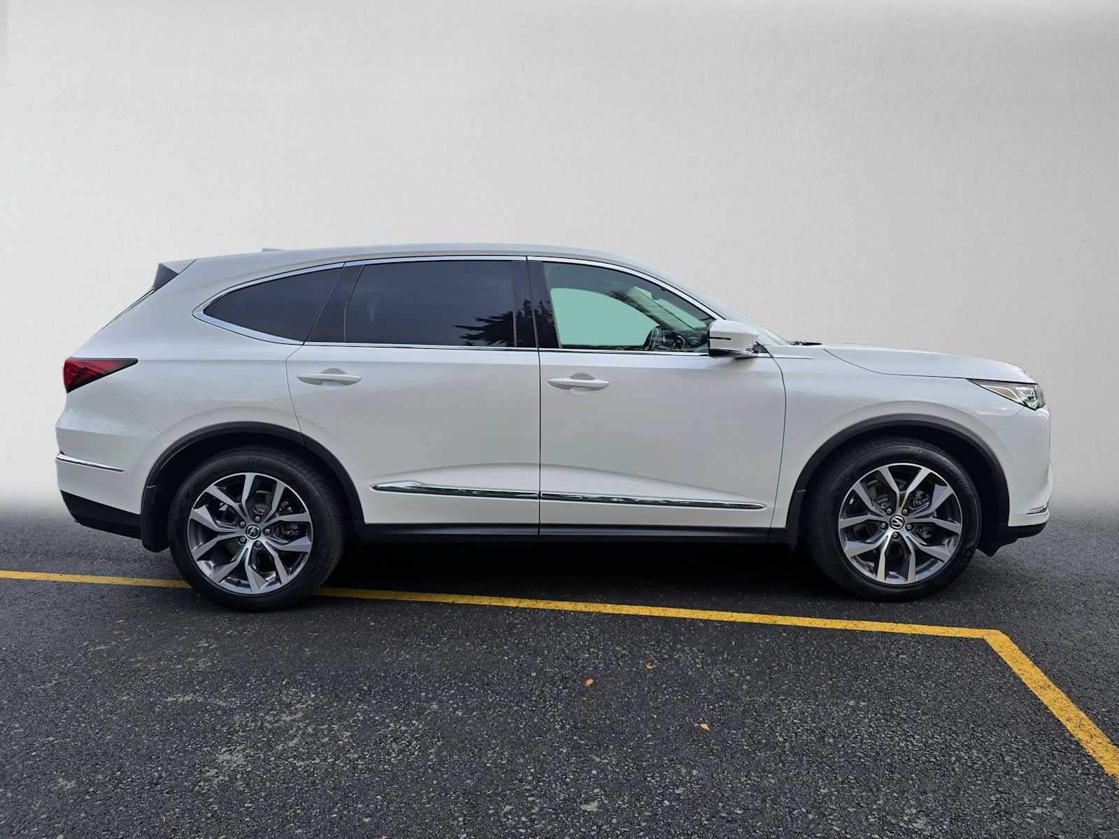 2023 Acura MDX w/Technology Package