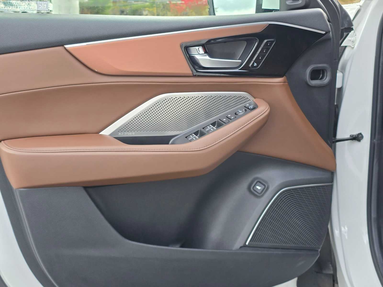 2023 Acura MDX w/Technology Package