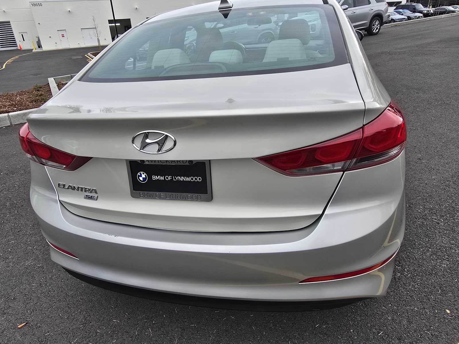 2017 Hyundai ELANTRA SE