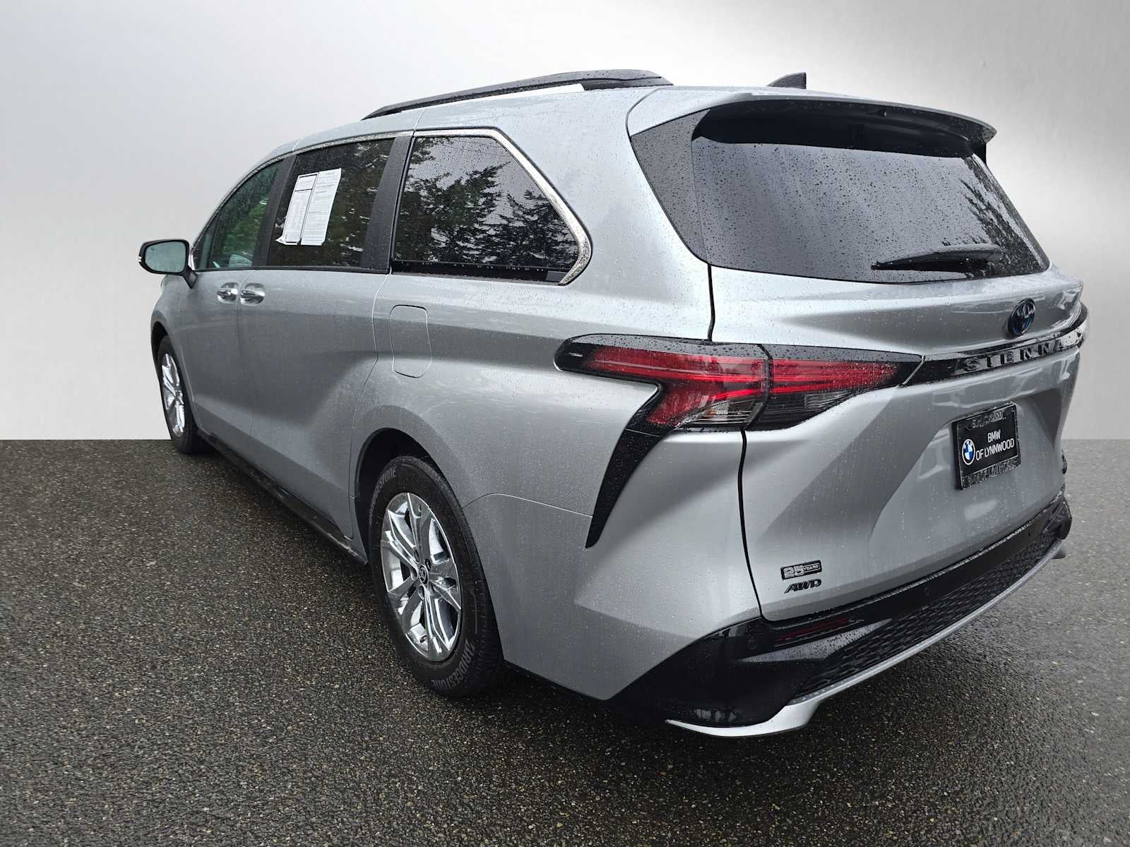 2023 Toyota Sienna XSE 25th Anniversary