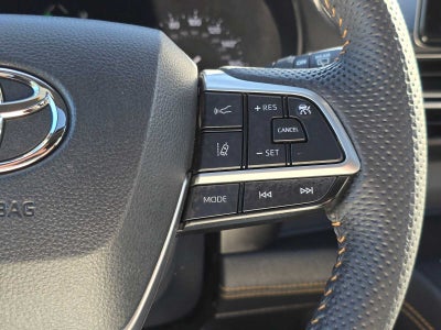 2024 Toyota Sienna Woodland Edition