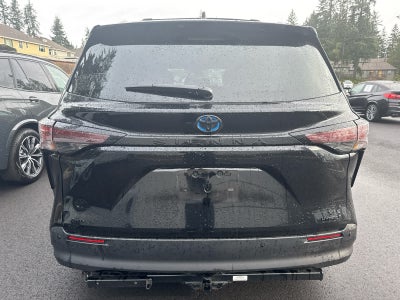 2024 Toyota Sienna Woodland Edition