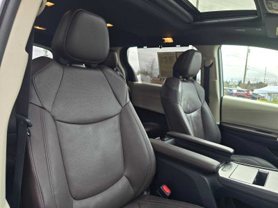 2021 Toyota Sienna Platinum
