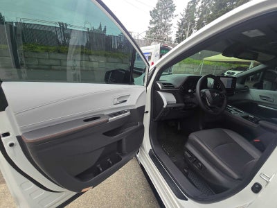 2024 Toyota Sienna XSE