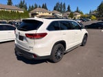 2017 Toyota Highlander SE