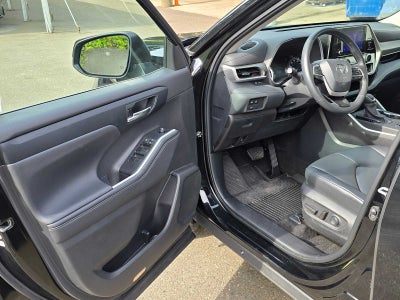 2024 Toyota Highlander XLE