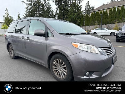 2016 Toyota Sienna XLE