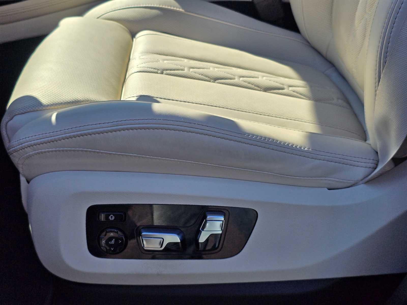 2026 BMW X7 xDrive40i xDrive40i