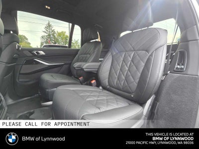 2027 BMW X7 xDrive40i