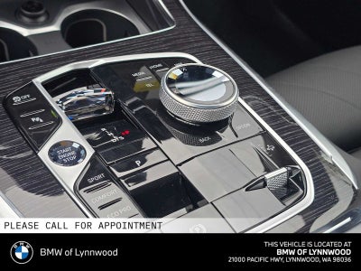 2027 BMW X7 xDrive40i