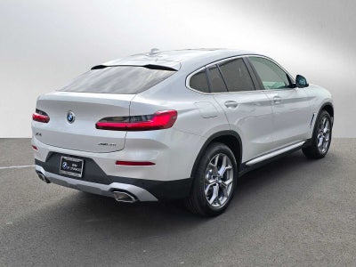 2025 BMW X4 xDrive30i