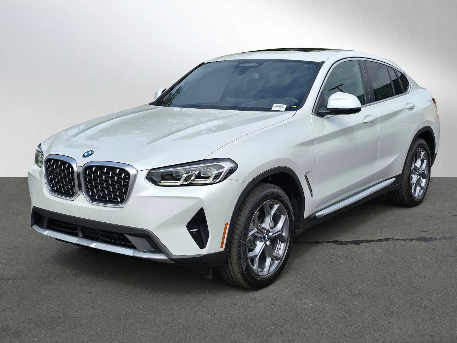 2025 BMW X4 xDrive30i