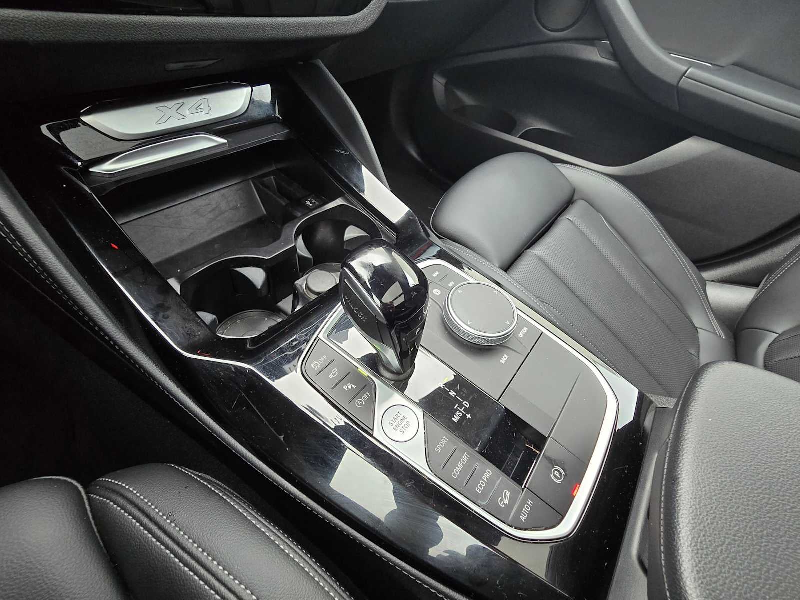 2022 BMW X4 xDrive30i