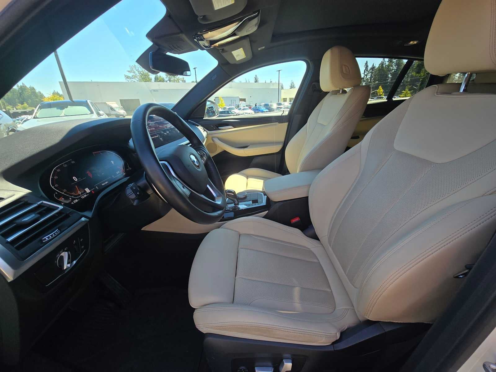 2024 BMW X4 xDrive30i