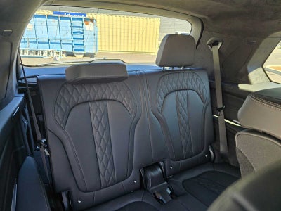 2026 BMW X7 M60i